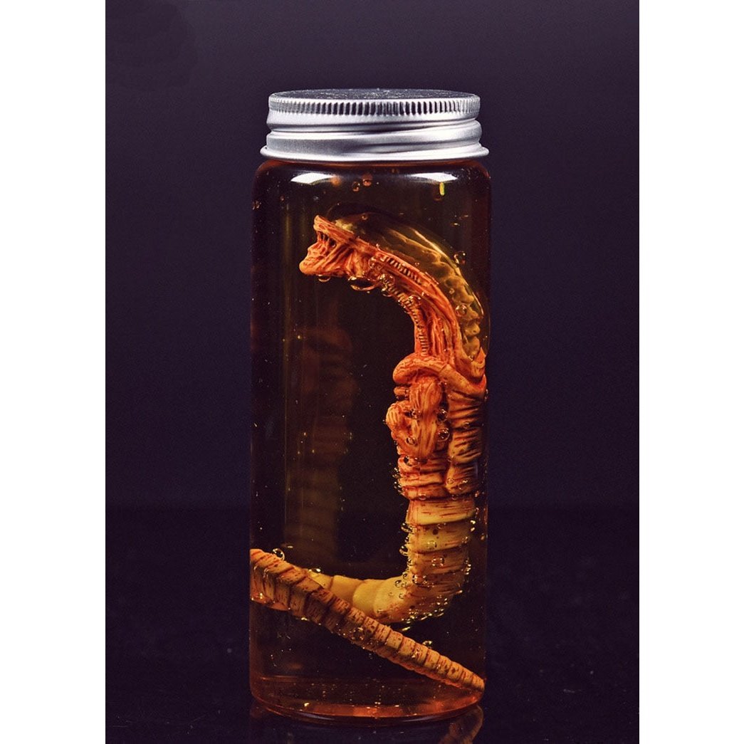 Anime Alien Predator Alien Larva Face Bug Action Figures Toys Chestburster Facehugger Culture Tank