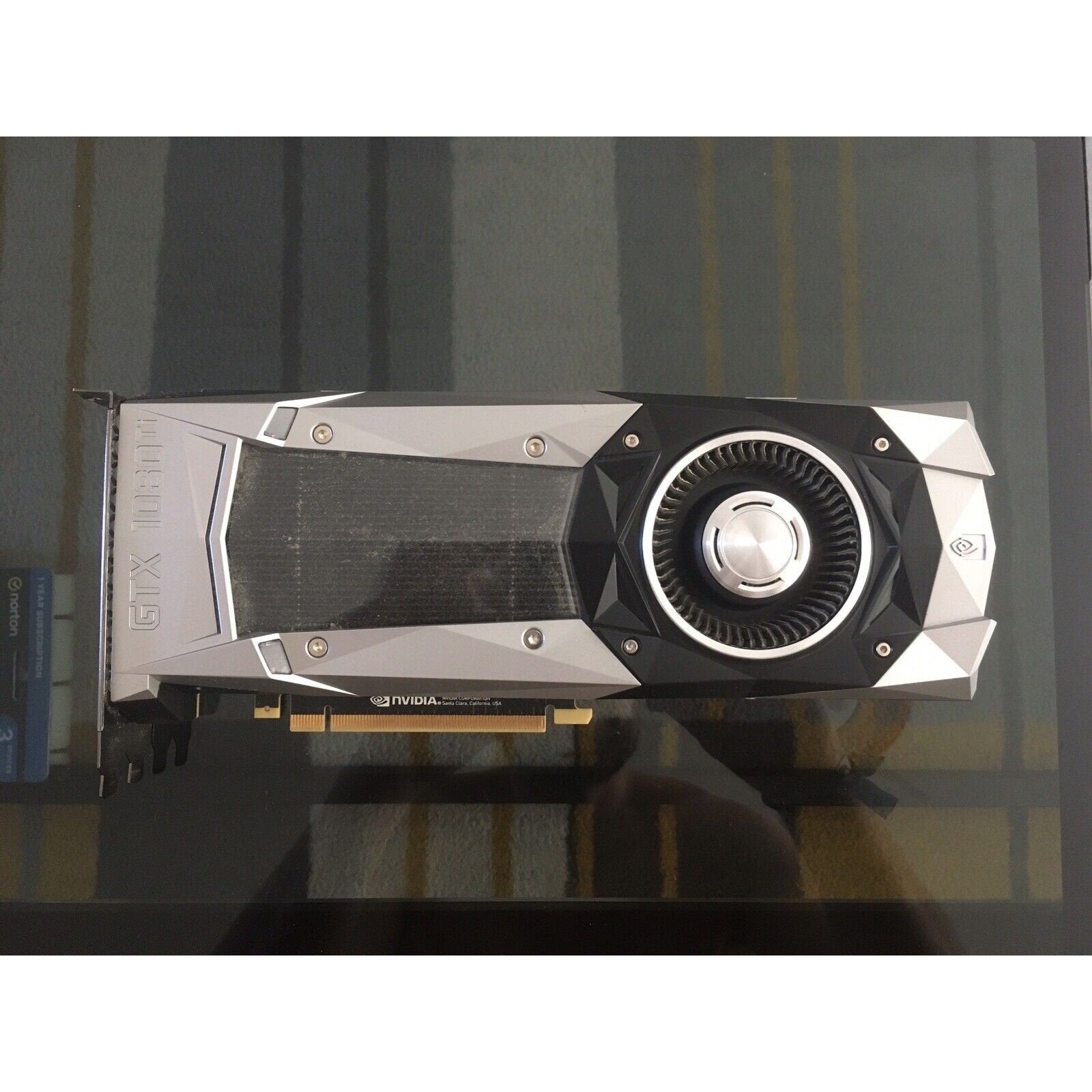 GTX 1080ti Founders Edition - Used 8 years of use, still functional