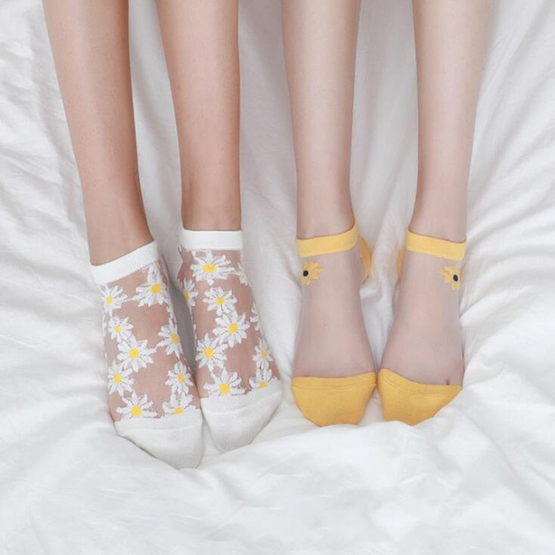 Korea New Daisy Socks Women Transparent Thin Chiffon Socks Ankle Harajuku Short Flower Funny Socks Female Streetwear Calcetines